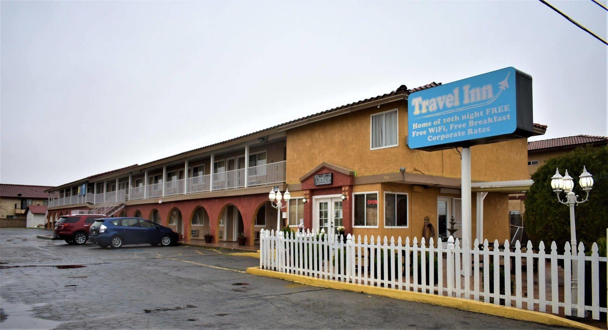 Hotel Europa Ridgecrest Buitenkant foto